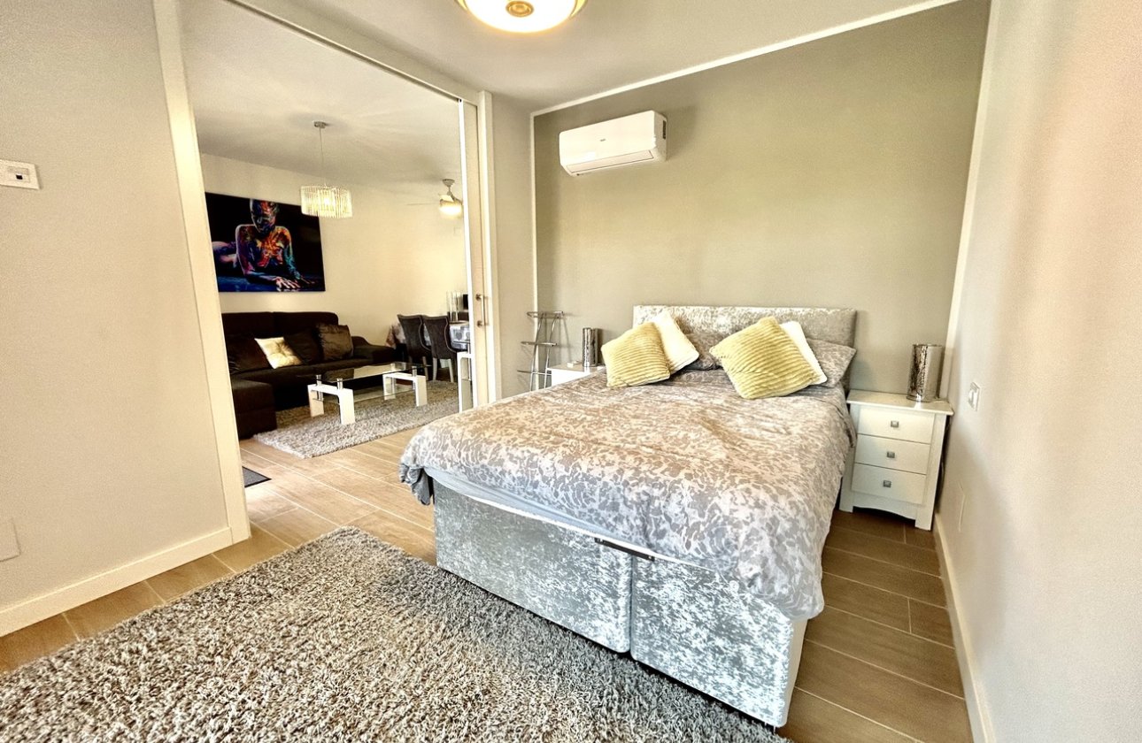 Resale - Apartment / flat - Orihuela Costa - Villamartin