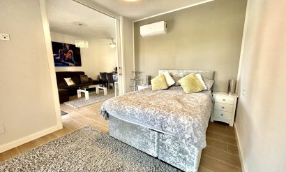 Resale - Apartment / flat - Orihuela Costa - Villamartin