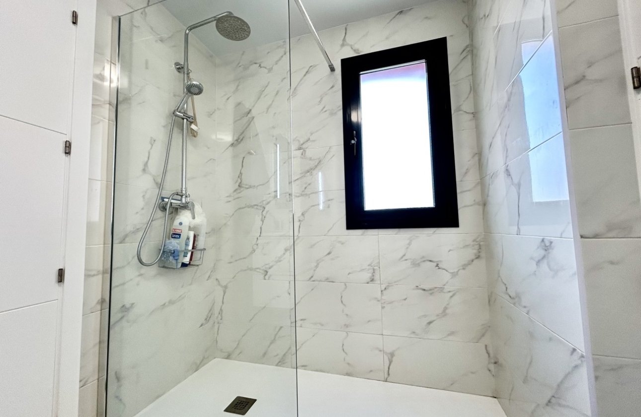Resale - Apartment / flat - Orihuela Costa - Villamartin