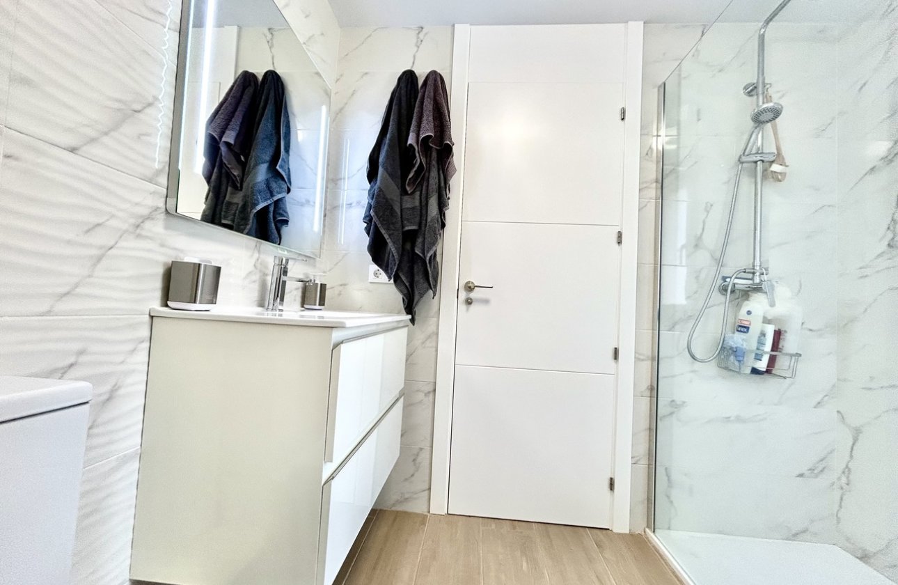 Resale - Apartment / flat - Orihuela Costa - Villamartin