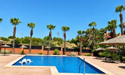 Resale - Apartment / flat - Orihuela Costa - Villamartin