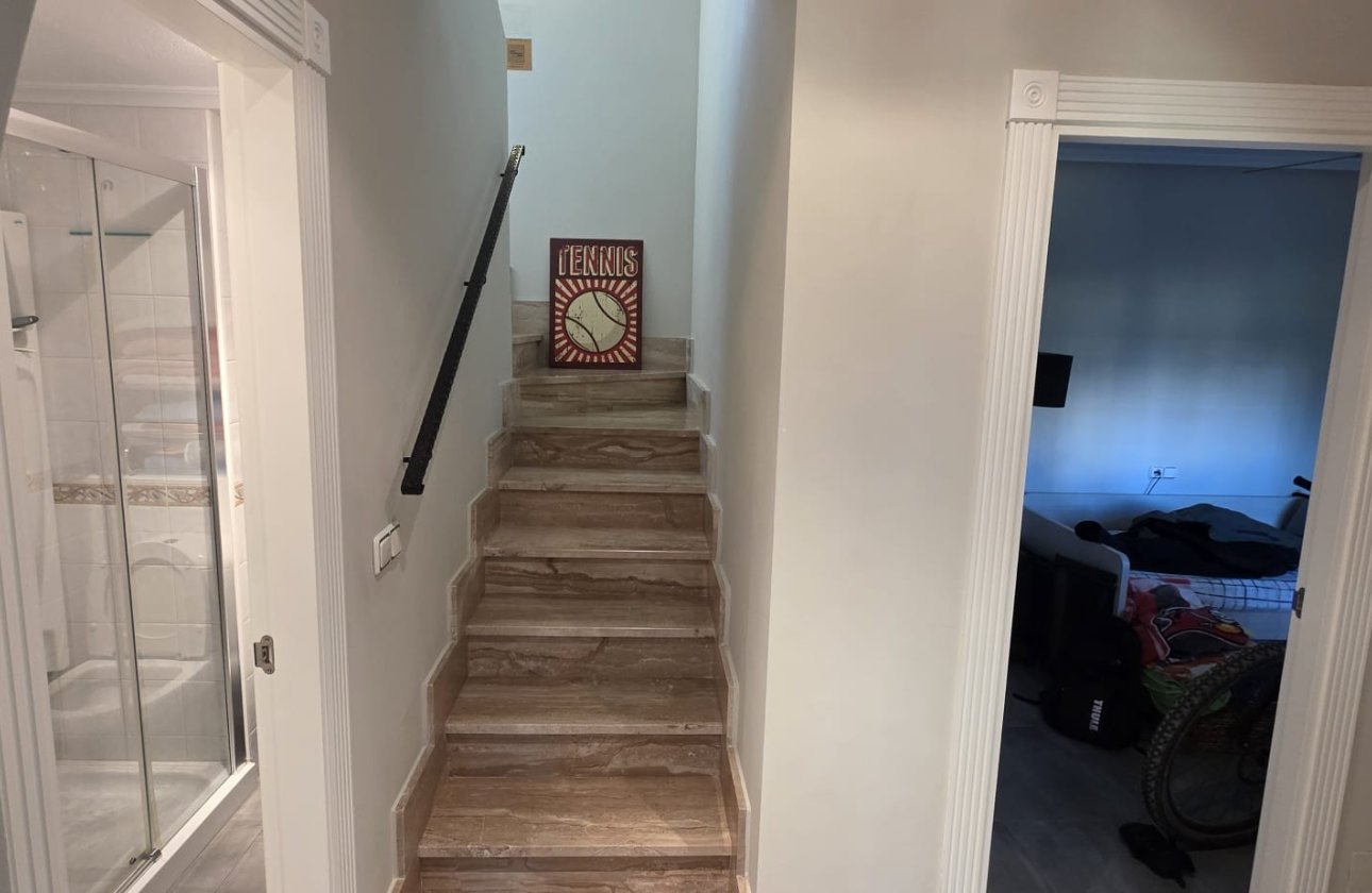 Resale - Villa - Orihuela Costa - Los Dolses