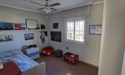 Resale - Villa - Orihuela Costa - Los Dolses