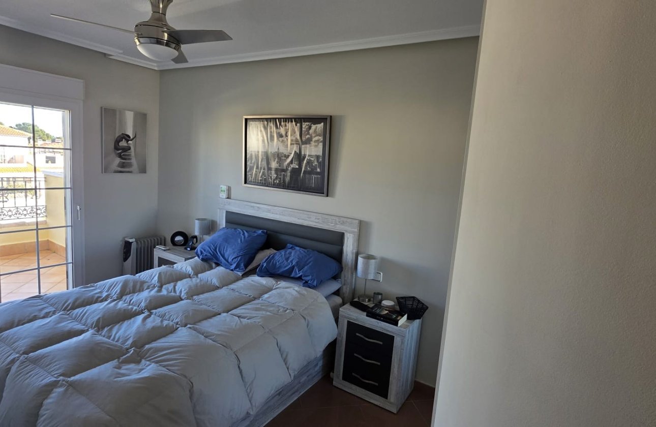 Resale - Villa - Orihuela Costa - Los Dolses
