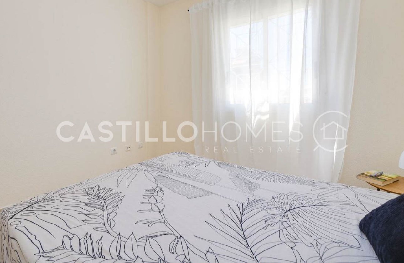 Resale - Bungalow - Torrevieja - Altos de la Bahía