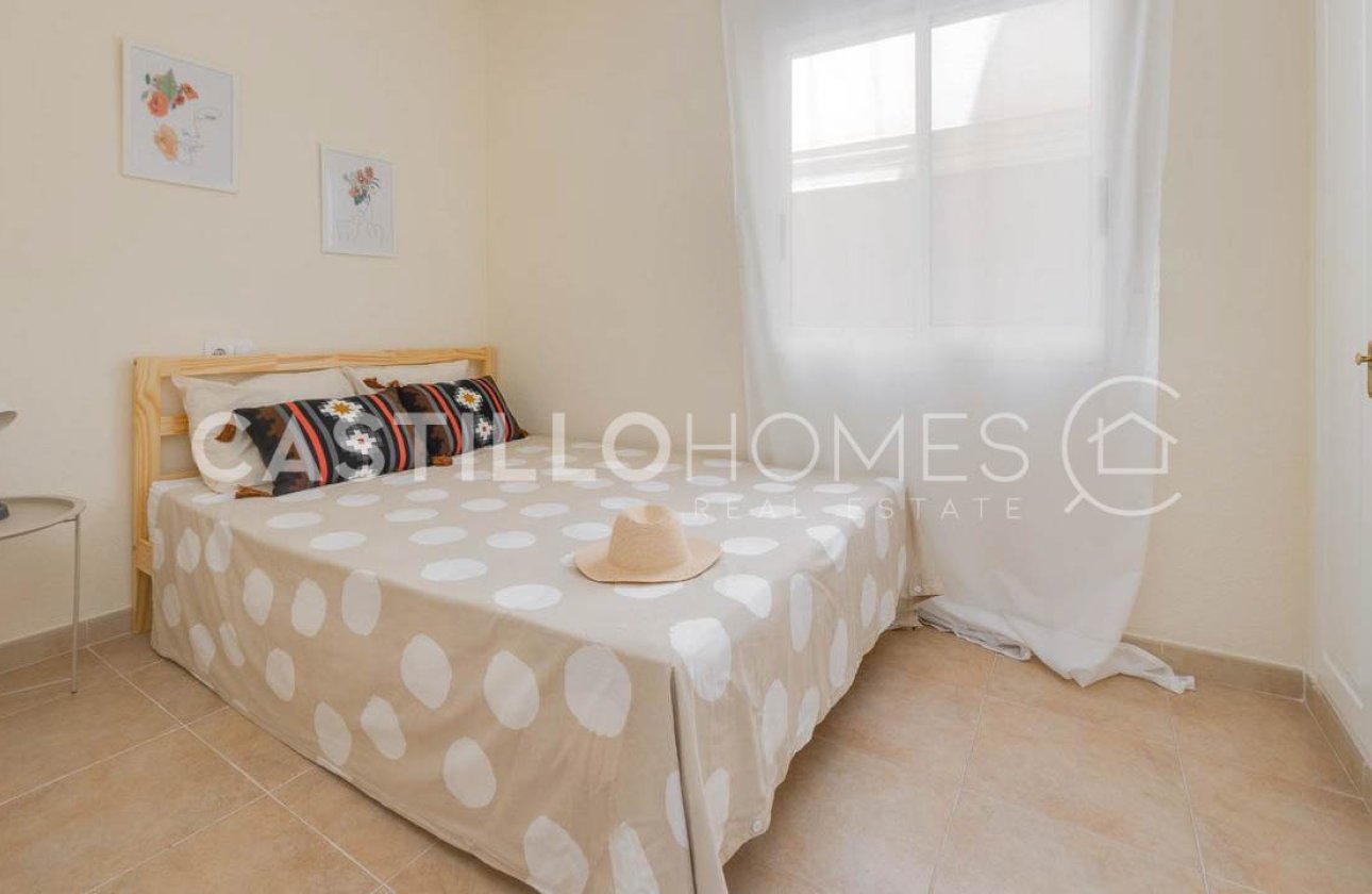 Resale - Bungalow - Torrevieja - Altos de la Bahía