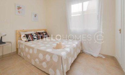 Resale - Bungalow - Torrevieja - Altos de la Bahía