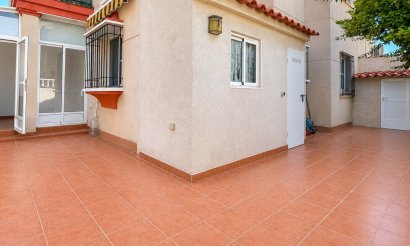 Resale - Bungalow - Orihuela Costa - Playa Flamenca