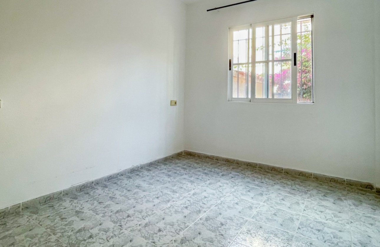 Resale - Bungalow - Orihuela Costa - Playa Flamenca