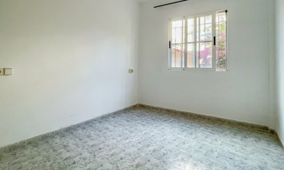 Resale - Bungalow - Orihuela Costa - Playa Flamenca