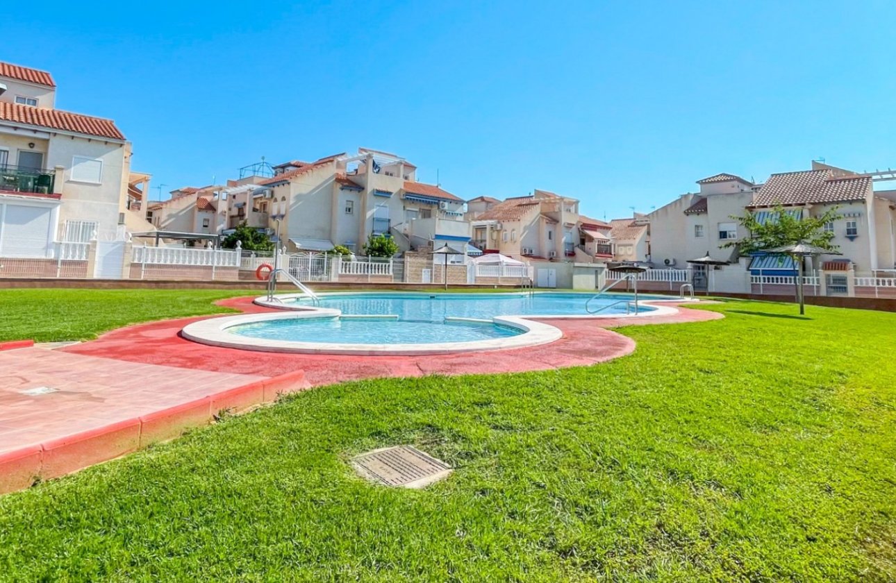 Resale - Bungalow - Orihuela Costa - Playa Flamenca