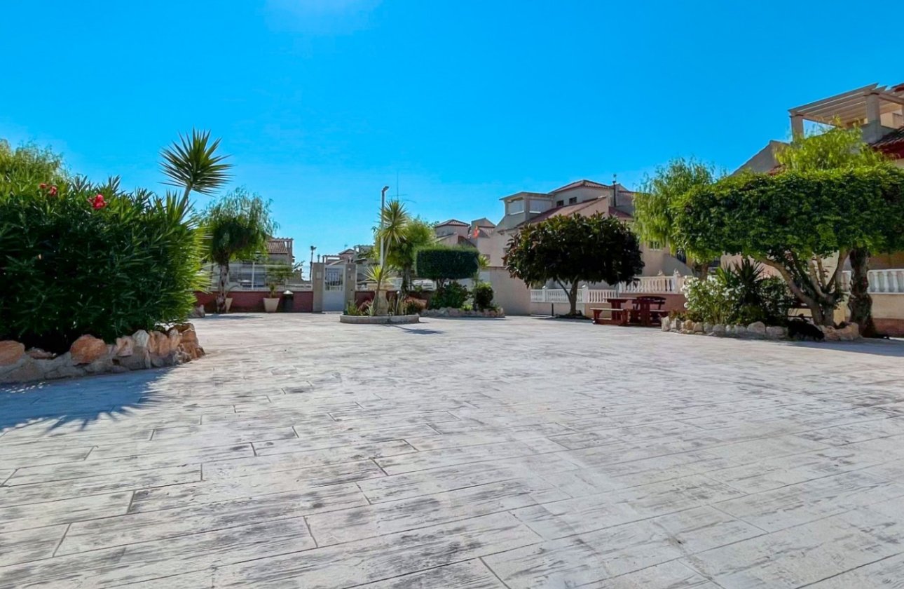 Resale - Bungalow - Orihuela Costa - Playa Flamenca