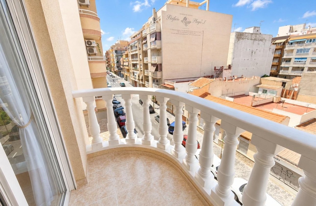 Resale - Apartment / flat - Torrevieja - Playa del Cura