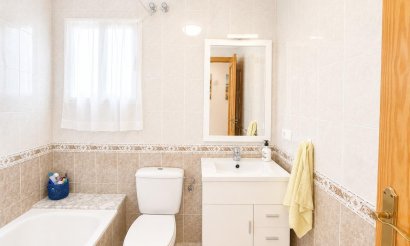 Resale - Apartment / flat - Torrevieja - Playa del Cura