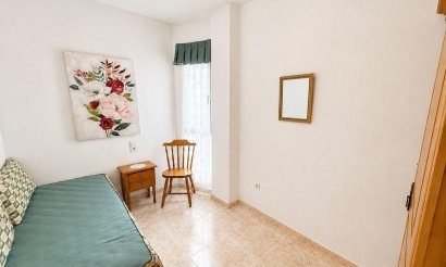 Resale - Apartment / flat - Torrevieja - Playa del Cura