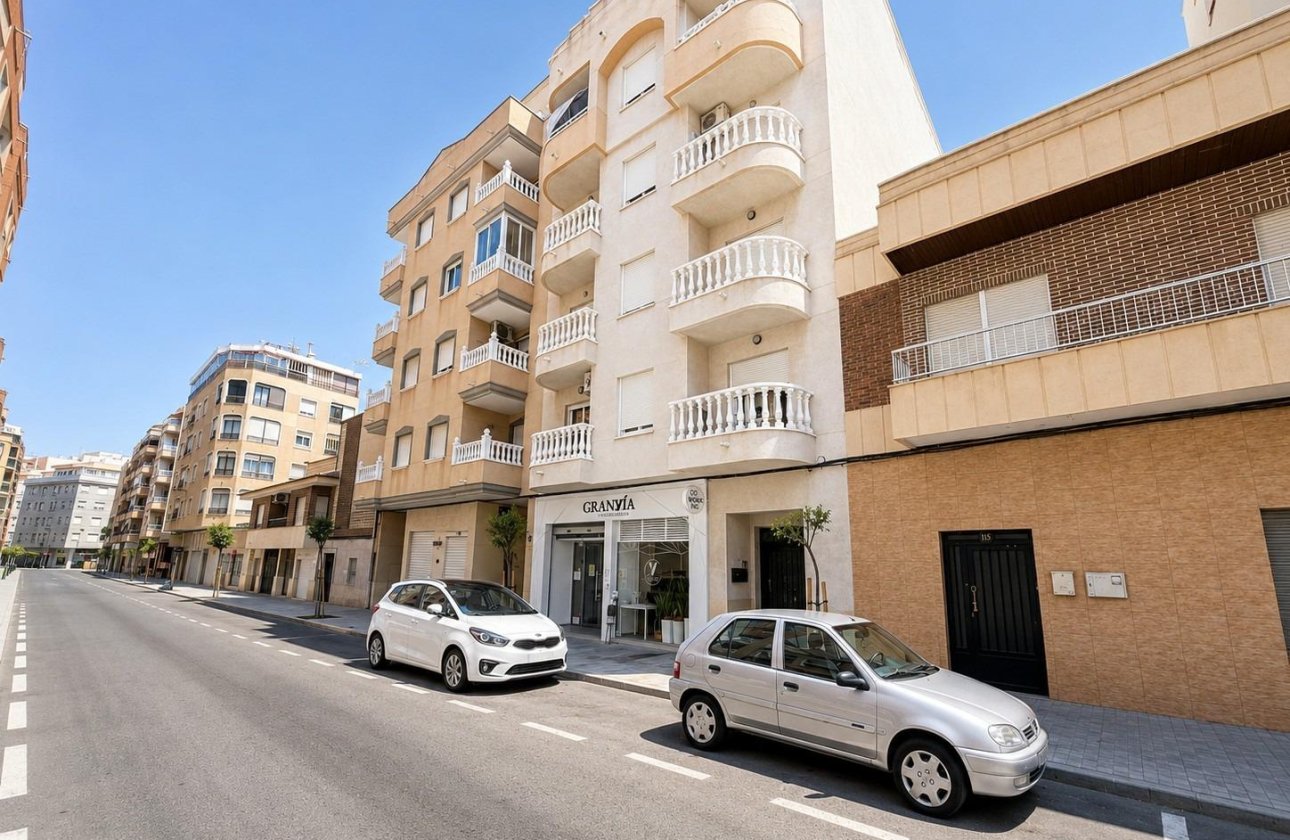Resale - Apartment / flat - Torrevieja - Playa del Cura