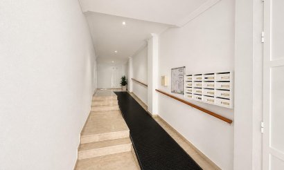 Resale - Apartment / flat - Torrevieja - Playa del Cura