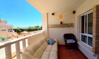 Resale - Apartment / flat - Orihuela Costa - Villamartin