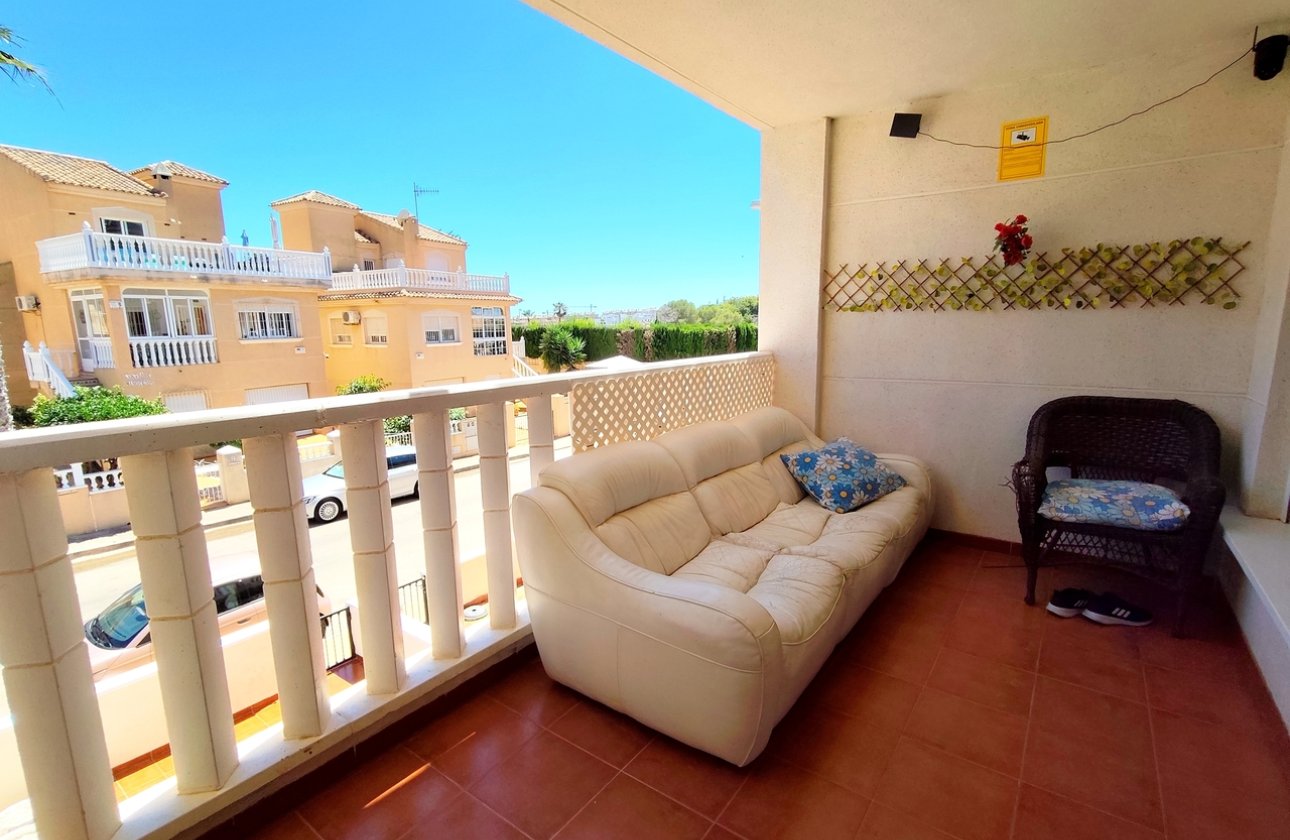 Resale - Apartment / flat - Orihuela Costa - Villamartin