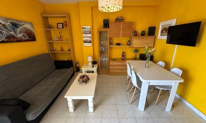 Resale - Apartment / flat - Torrevieja - La Mata pueblo