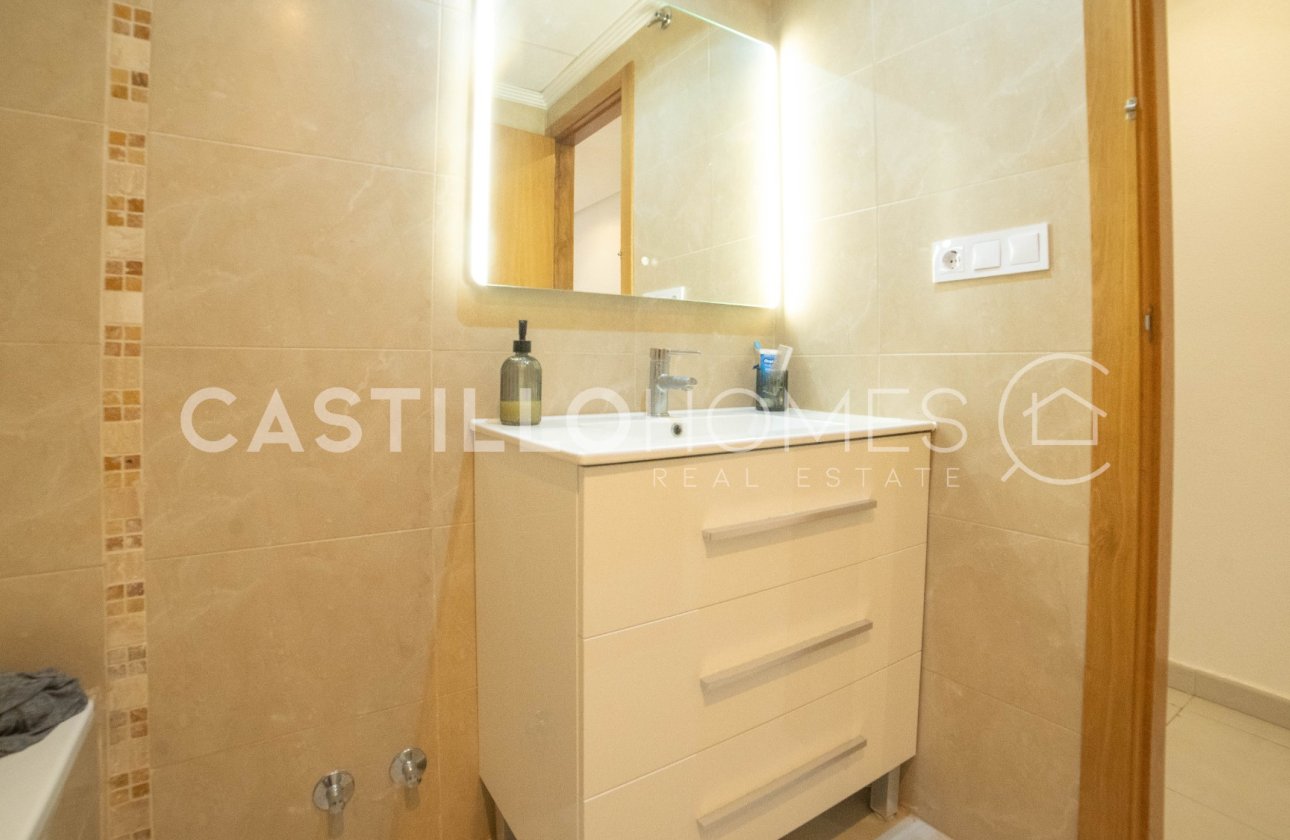 Reventa - Apartamento / piso - Torrevieja - Centro