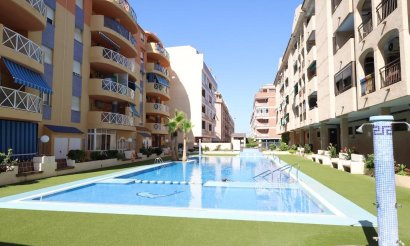 Reventa - Apartamento / piso - Torrevieja - Centro