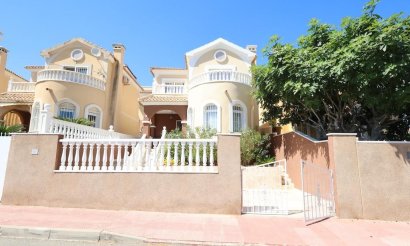 Reventa - Villa - Orihuela Costa - Las Filipinas