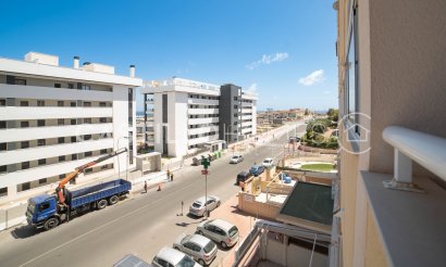 Reventa - Apartamento / piso - Torrevieja - La Mata