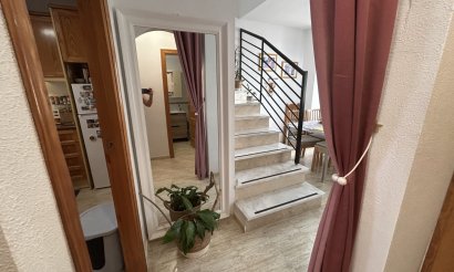 Resale - Apartment / flat - Orihuela Costa - Villamartín