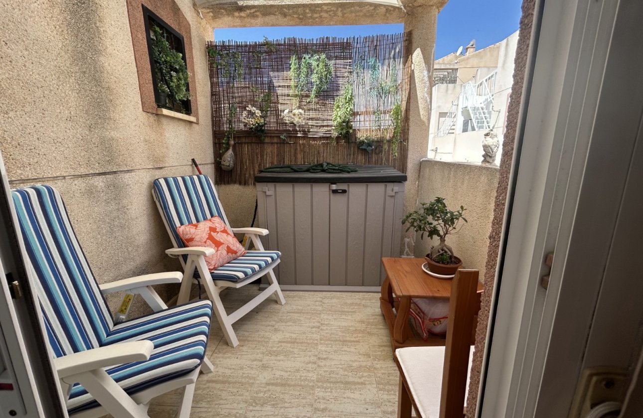 Resale - Apartment / flat - Orihuela Costa - Villamartín