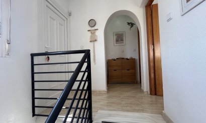 Resale - Apartment / flat - Orihuela Costa - Villamartín