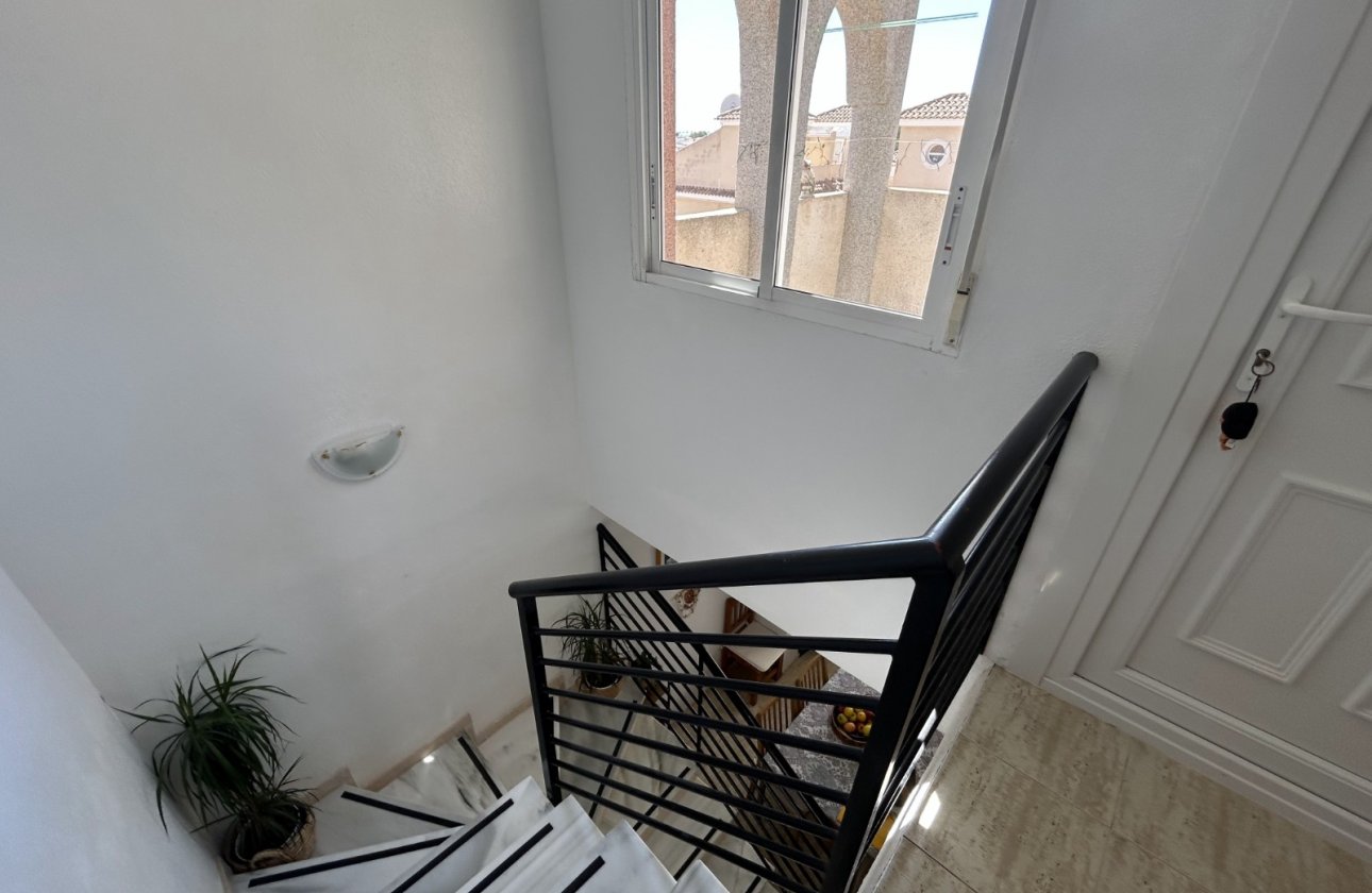 Resale - Apartment / flat - Orihuela Costa - Villamartín