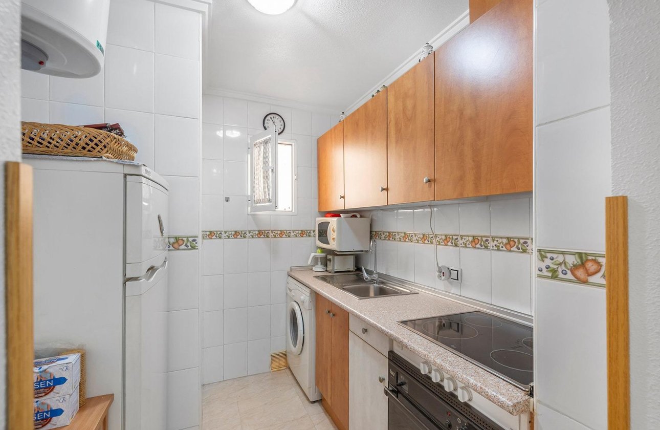 Resale - Apartment / flat - Torrevieja - Estacion de autobuses