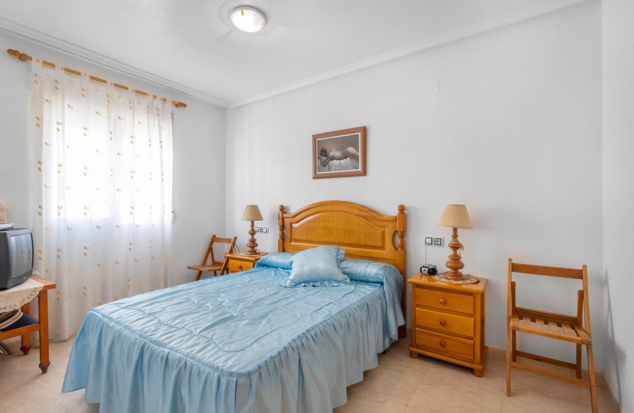 Resale - Apartment / flat - Torrevieja - Estacion de autobuses