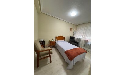 Resale - Apartment / flat - Torrevieja - Playa de los Locos