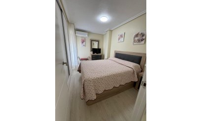 Resale - Apartment / flat - Torrevieja - Playa de los Locos