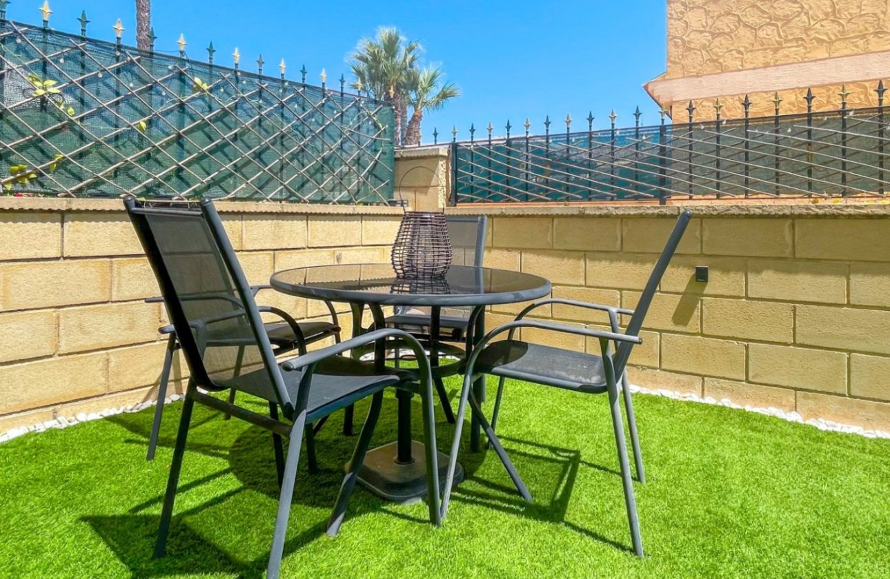Resale - Townhouse - Orihuela Costa - Punta Prima