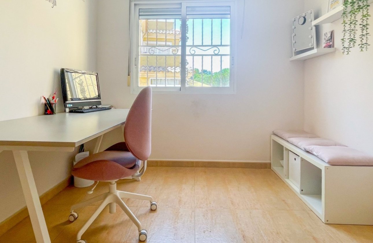 Resale - Townhouse - Orihuela Costa - Punta Prima