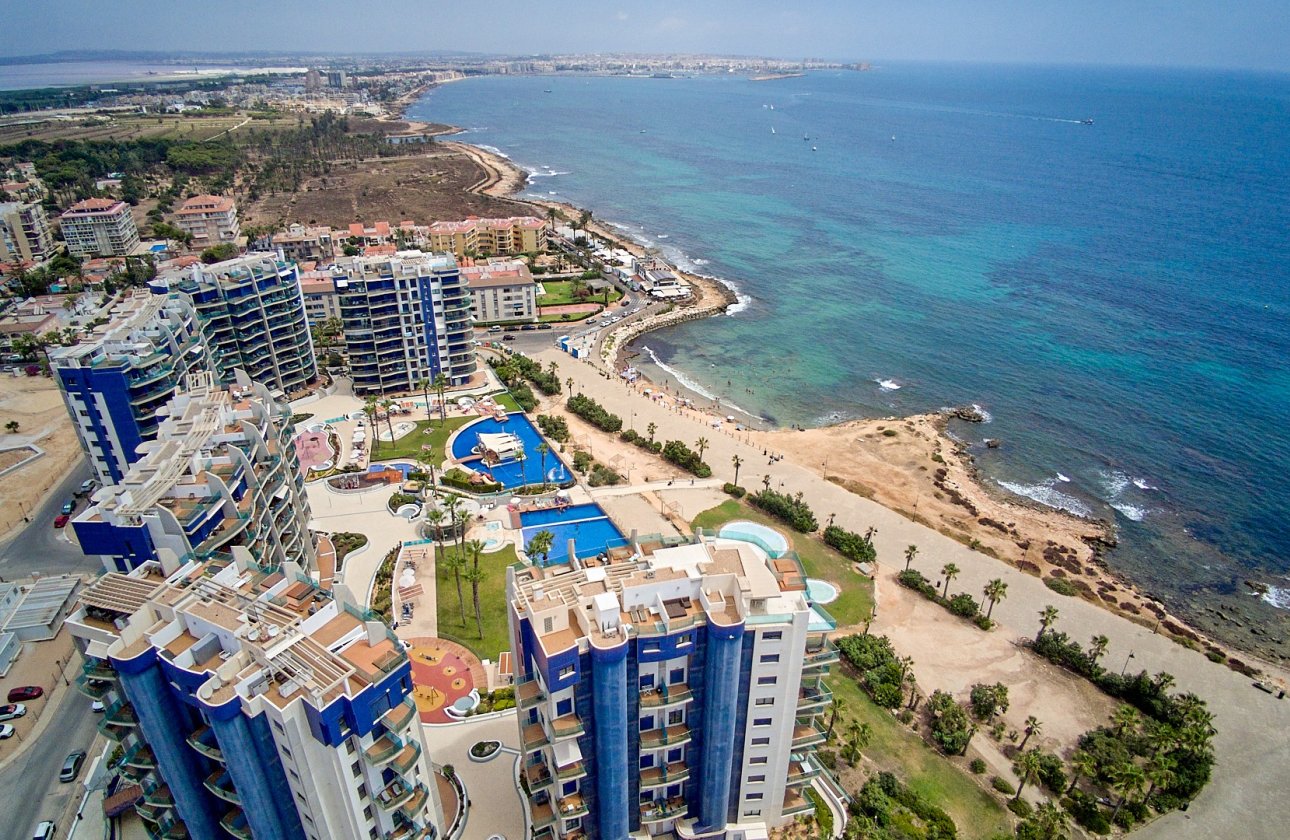 Resale - Apartment / flat - Punta Prima
