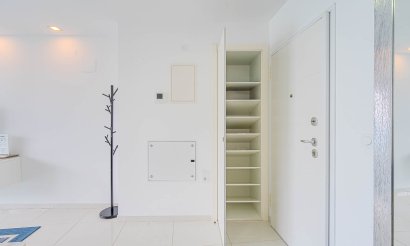 Resale - Apartment / flat - Punta Prima