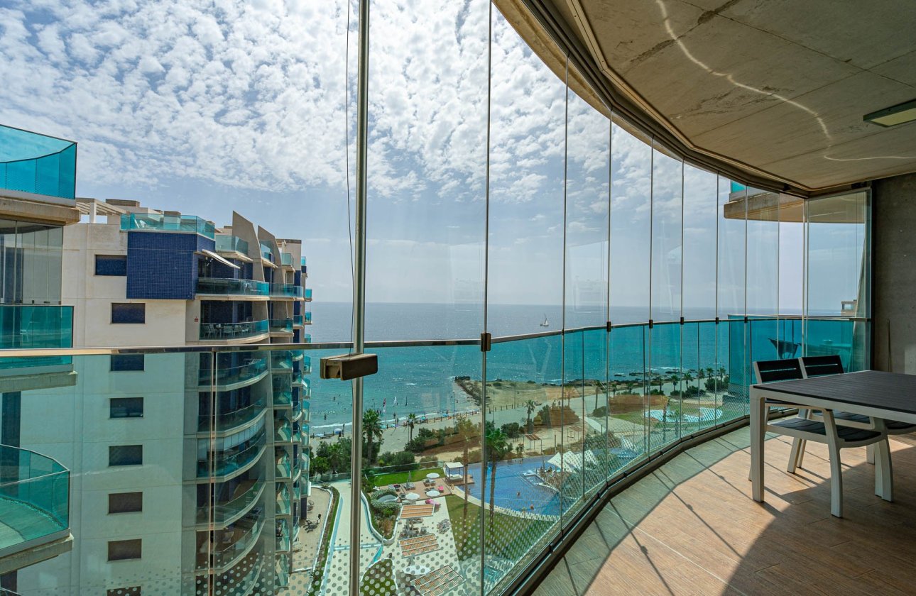 Resale - Apartment / flat - Punta Prima