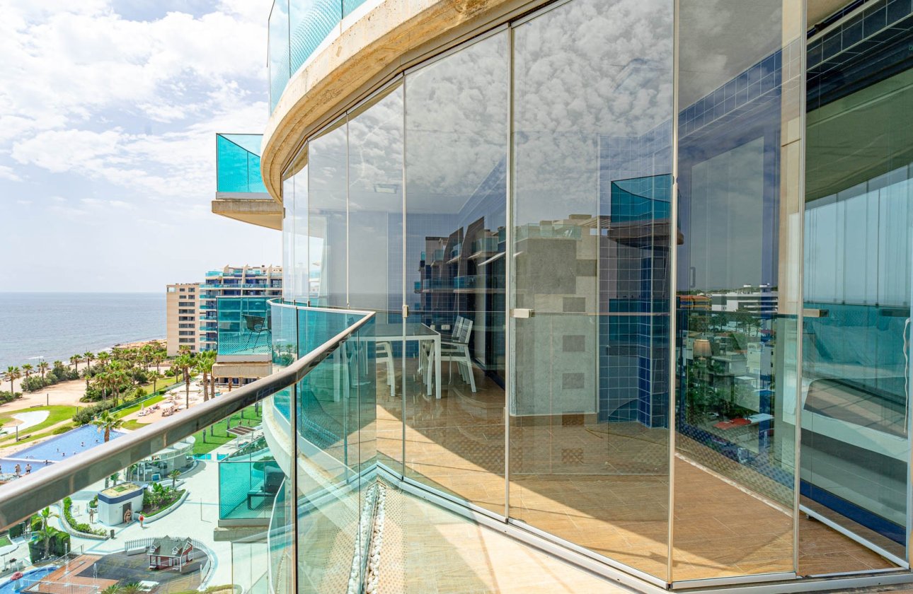 Resale - Apartment / flat - Punta Prima