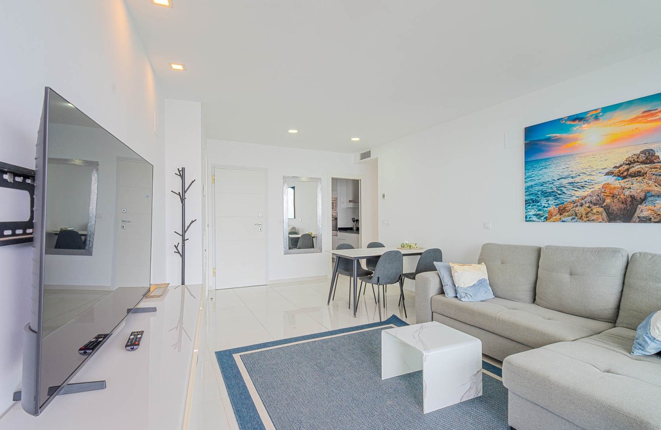Resale - Apartment / flat - Punta Prima