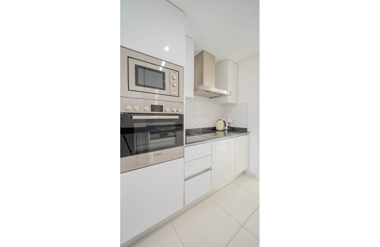 Resale - Apartment / flat - Punta Prima