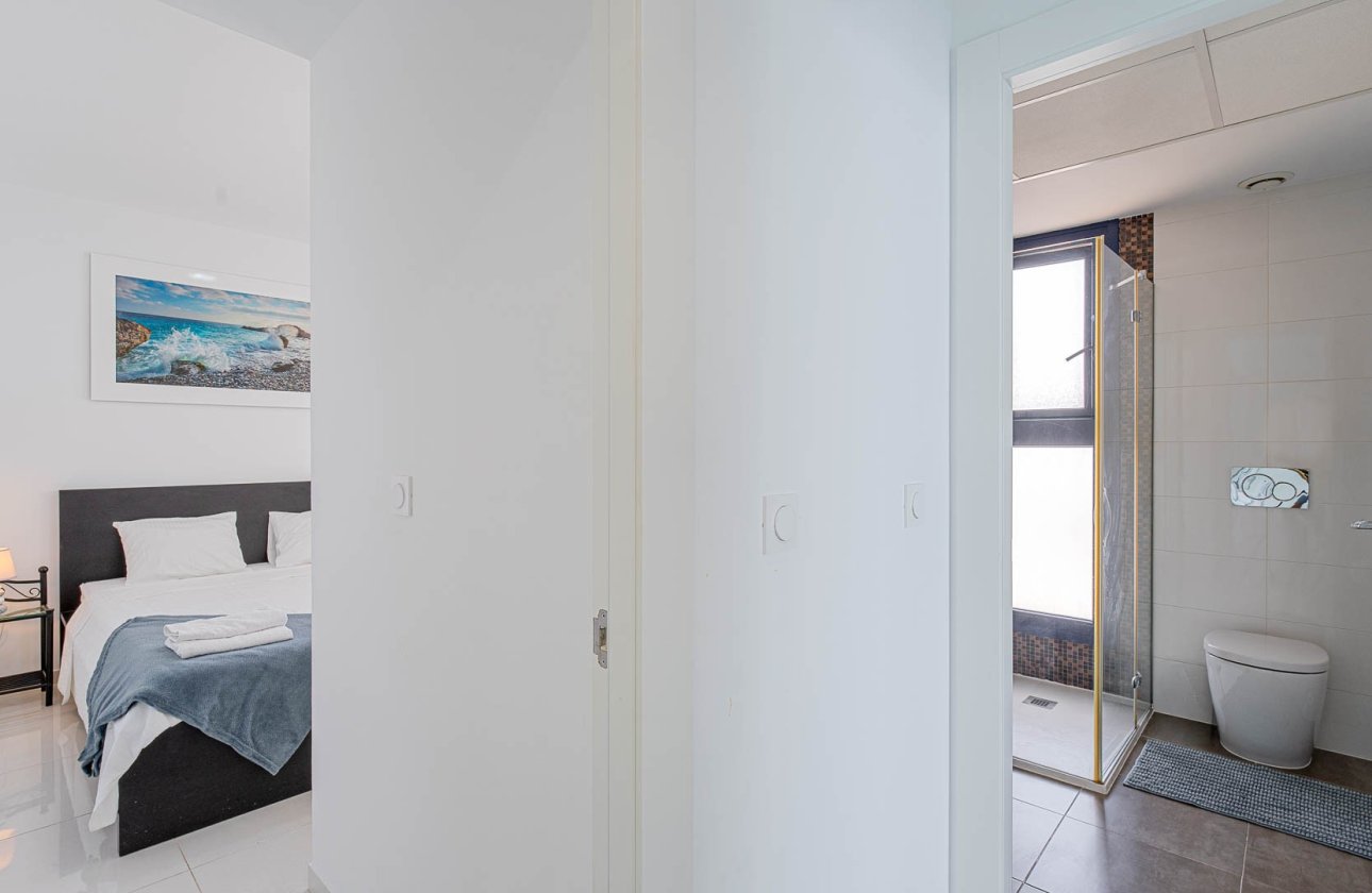 Resale - Apartment / flat - Punta Prima