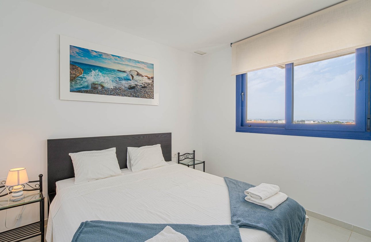 Resale - Apartment / flat - Punta Prima