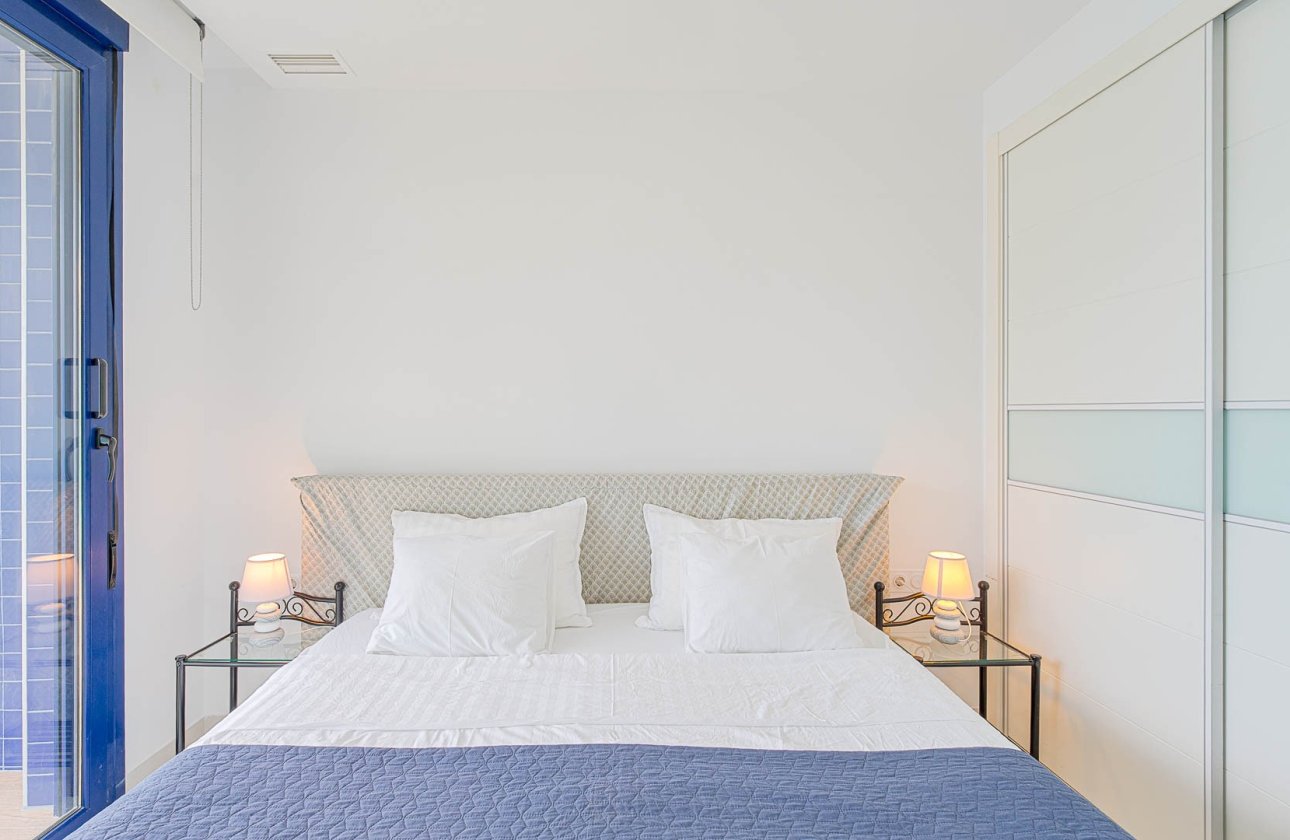 Resale - Apartment / flat - Punta Prima