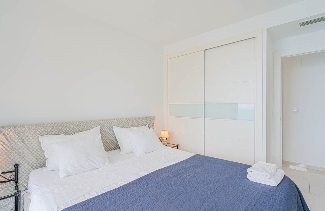 Resale - Apartment / flat - Punta Prima