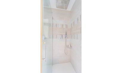 Resale - Apartment / flat - Punta Prima
