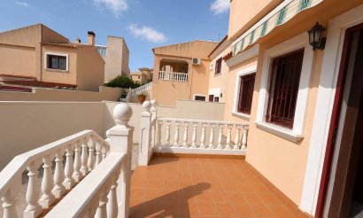 Resale - Villa - Orihuela Costa - Villamartin